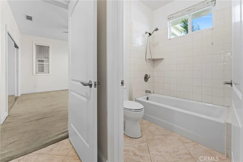 35751 Avenida La Cresta, Murrieta, California 92562 home-pic-31